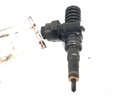 Čerpadlo-vstrekovač Audi A4 B5 Avant (8D5) 1994 - 2002 038130073F