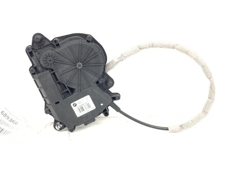 Zámok doťahovanie veka batožinového priestoru BMW 5 (G30, F90) 2016 - 2022 7383561