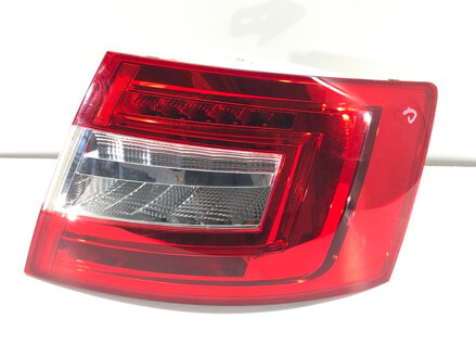 Svetlo pravé zadné Skoda Octavia III (5E3, NL3, NR3) 2012 - 2022