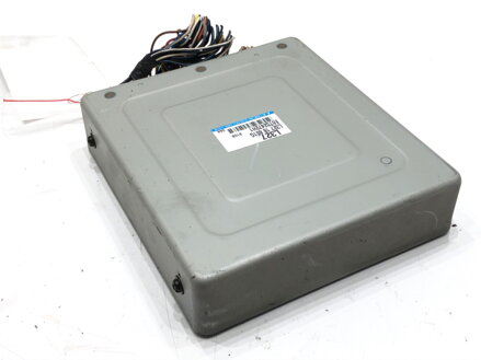 Riadiaca jednotka motora Mazda 6 Sedan (GG) 2002 - 2008 L32718881G