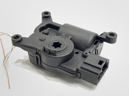 Motor radiátora kúrenia VW Golf VII (5G1, BQ1, BE1, BE2) 2012 - 2022 6Q0907611A