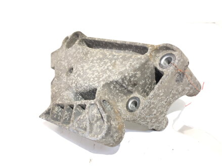 Držiak motora VW Golf VII Variant (BA5, BV5) 2013 - 2022 04L199207