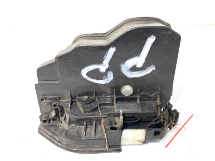 Zámok dverí pravý predný BMW 5 Touring (E61) 2004 - 2010 7202146