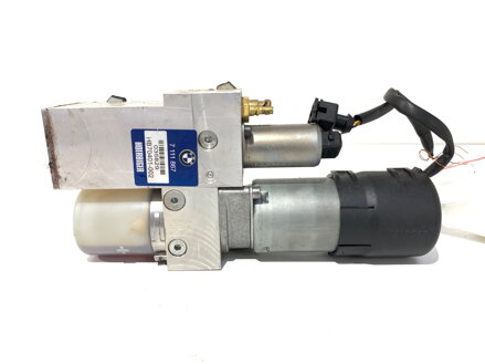 Čerpadlo veka batožinového priestoru kufra BMW 5 Touring (E61) 2004 - 2010 7111867