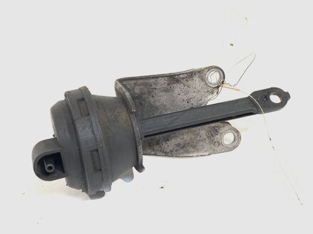 Regulátor klapiek sacieho potrubia Audi A4 B7 Avant (8ED) 2004 - 2008