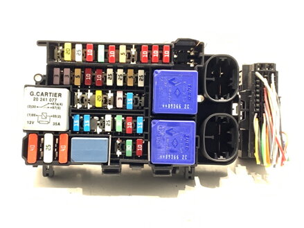 Poistková skrinka Renault Megane III Grandtour (KZ0/1) 2008 - 2022