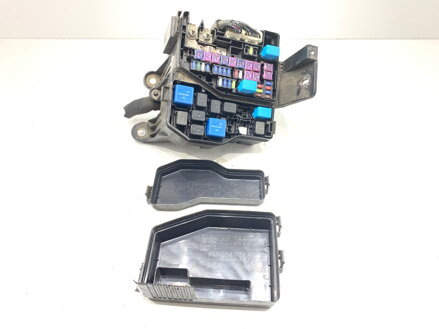 Poistková skrinka Mazda CX-9 (TB) 2006 - 2022