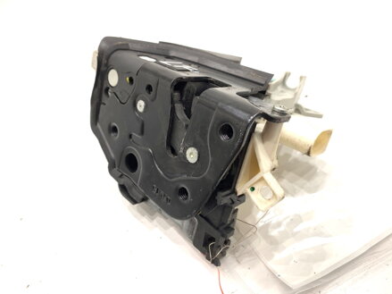 Zámok dverí ľavý predný Audi Q7 (4LB) 2006 - 2016 8J1837015F