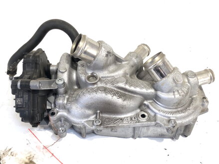 Čerpadlo vody VW Touran (5T1) 2015 - 2022 05E121117G