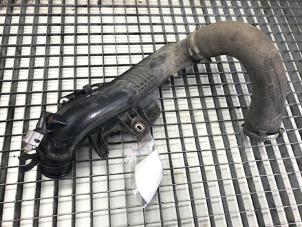 Vzduchové potrubie Audi A4 B8 Avant (8K5) 2007 - 2015 038906051G