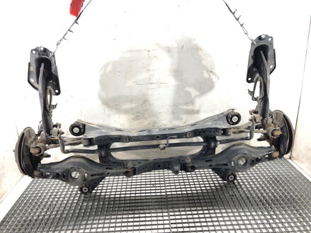 Výstuha zadná Toyota Camry (_V7_, _VA7_, _VH7_) 2017 - 2022