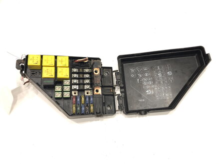 Poistková skrinka Land Rover Freelander I (L314) 1998 - 2006 YQE000020