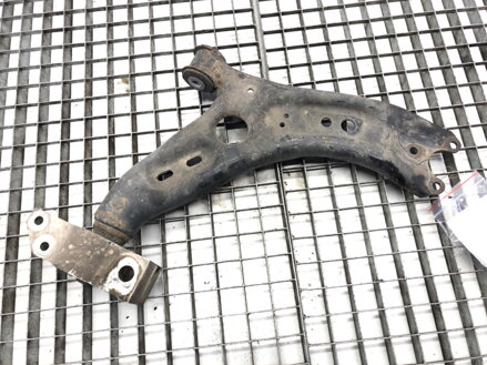 Rameno pravé predné VW Passat B7 Variant (365) 2010 - 2015