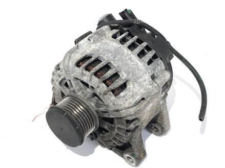 Alternátor Peugeot 3008 SUV (MC_, MR_, MJ_, M4_) 2016 - 2022 9826573480