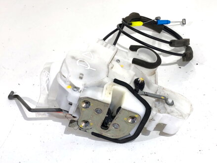 Zámok dverí pravý predný Mitsubishi Mirage / Space Star VI Liftback (A0_A) 2012 - 2022