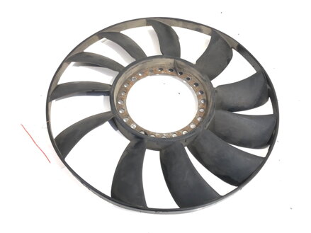 Ventilátor chladiča VW Passat B5 . 5 (3B3) 2000 - 2005 058121301B