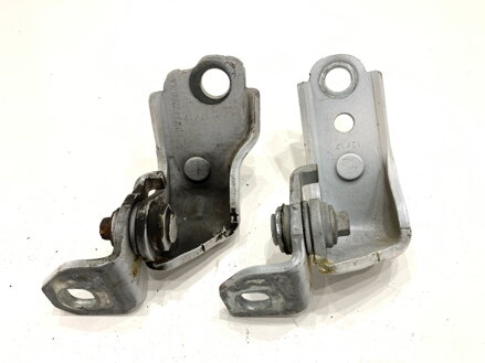 Pánty dvere predné pravé Ford Mondeo V Turnier (CF) 2014 - 2022 CJ54-S22800-AC