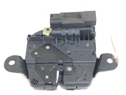 Zámok veka batožinového priestoru zadný BMW 2 Active Tourer (F45) 2013 - 2022 7348530
