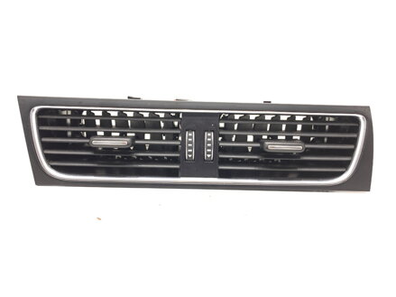 Mriežka ventilácie predná Audi A4 B8 (8K2) 2007 - 2015 8T1820951E