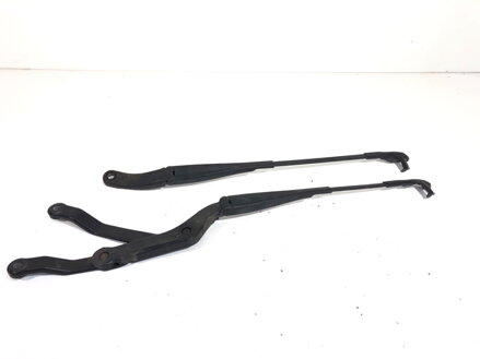 Stierač sada predný Mercedes-benz Class S (W221) 2005 - 2013 A2218200144 A2218200244