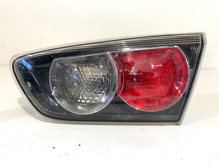 Svetlo zadné pravé vnútorné Mitsubishi Lancer Viii (CY_A, CZ_A) 2007 - 2022