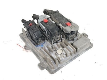 Riadiaca jednotka motora Opel Astra K (B16) 2015 - 2022 55512001