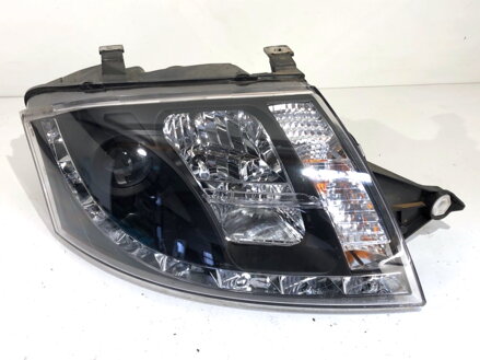 Svetlo pravé predné Audi TT (8N3) 1998 - 2006