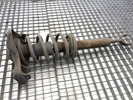 Tlmič pravý predný VW Passat B5 . 5 (3B3) 2000 - 2005