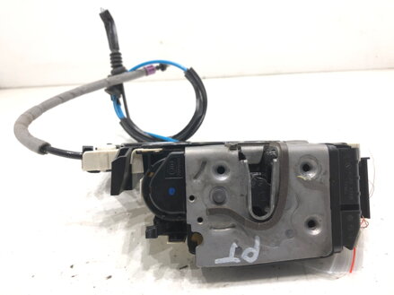 Zámok dverí pravý zadný Mercedes-benz Class GLK (X204) 2008 - 2015 A2047301435