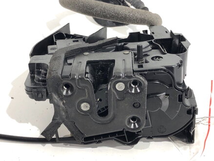 Zámok dverí ľavý zadný Renault Megane IV Liftback (B9A/M/N_) 2015 - 2022 825032022R