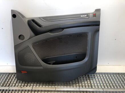 Tapacír dverí pravý predný DAF XF 2012 - 2022