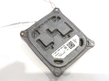 Riadiaca jednotka xenón Peugeot 308 II (LB_, LP_, LW_, LH_, L3_) 2013 - 2021 130732940400