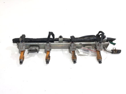 Vstrekovacia rampa Suzuki Swift III (MZ, EZ) 2005 - 2022