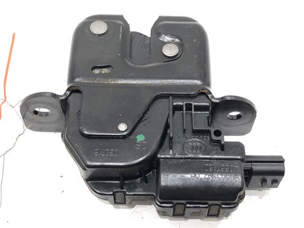 Zámok veka batožinového priestoru zadný Renault Captur I (J5_, H5_) 2013 - 2022 905039428R