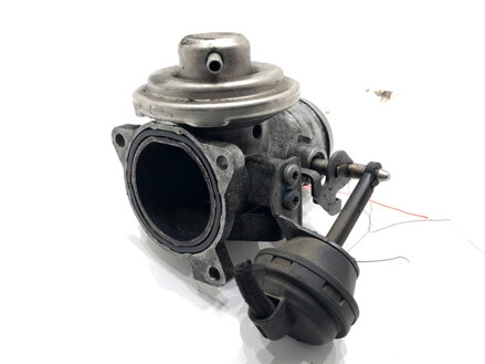 Ventil EGR VW Golf IV Variant (1J5) 1999 - 2006 038129637