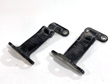 Pánty dvere zadných ľavé Ford Transit Connect (MPV) 2013 - 2022 DT11V42982AC