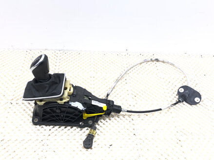 Riadiaca páka volič prevodovky Volvo V40 Liftback (525, 526) 2012 - 2022 31367679