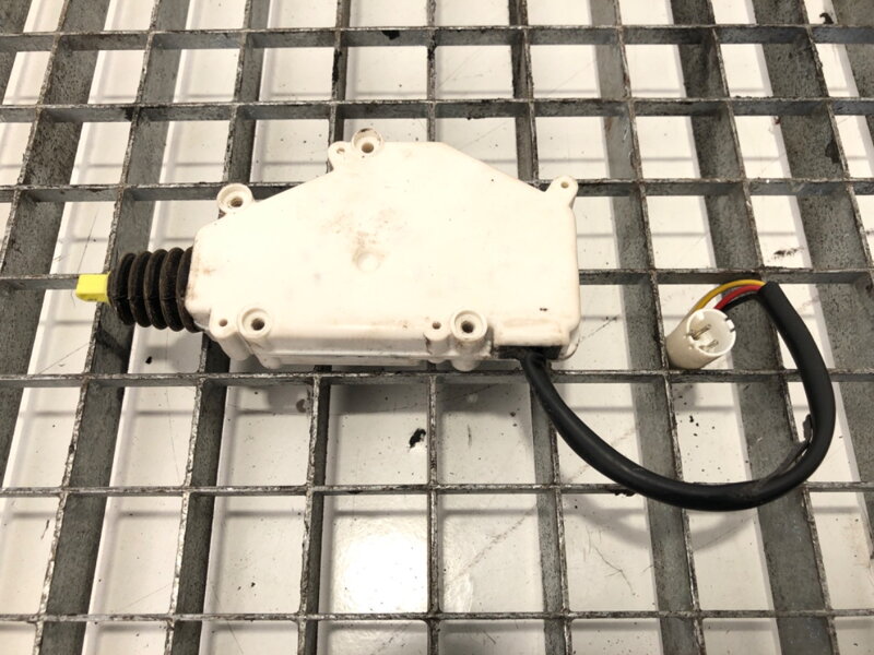 SERVOMOTOR / VZPERA CENTRÁLNEHO ZÁMKU DAF XF 2012 - 2022 1893637