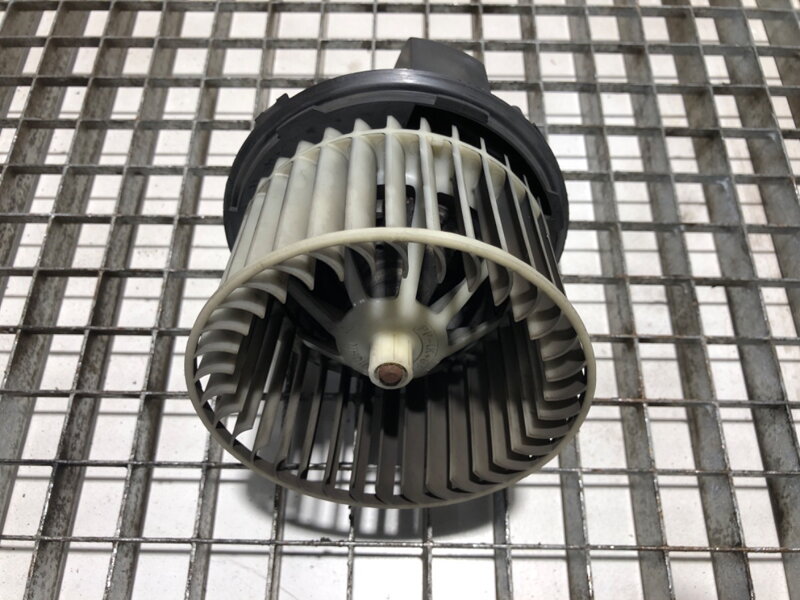 VENTILÁTOR KÚRENIA FORD TRANSIT AUTOBUS (FD_ _, FB_ _, FS_ _, FZ_ _, FC_ _) 2000 - 2006 YC1H-18456-CA