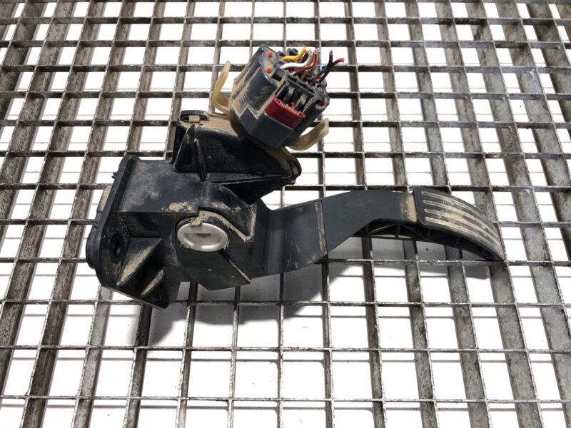 PLYNOVÝ PEDÁL FORD TRANSIT (FA_ _) 2000 - 2006