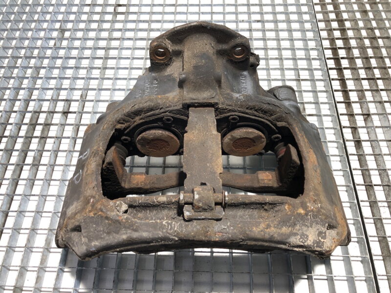 Brzdový strmeň pravý zadný Scania P , G , R , T - Series 2003 - 2022 Z012009