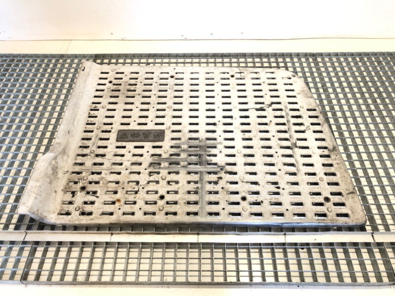 Plošina rámu pravý DAF XF 2012 - 2022 1922852