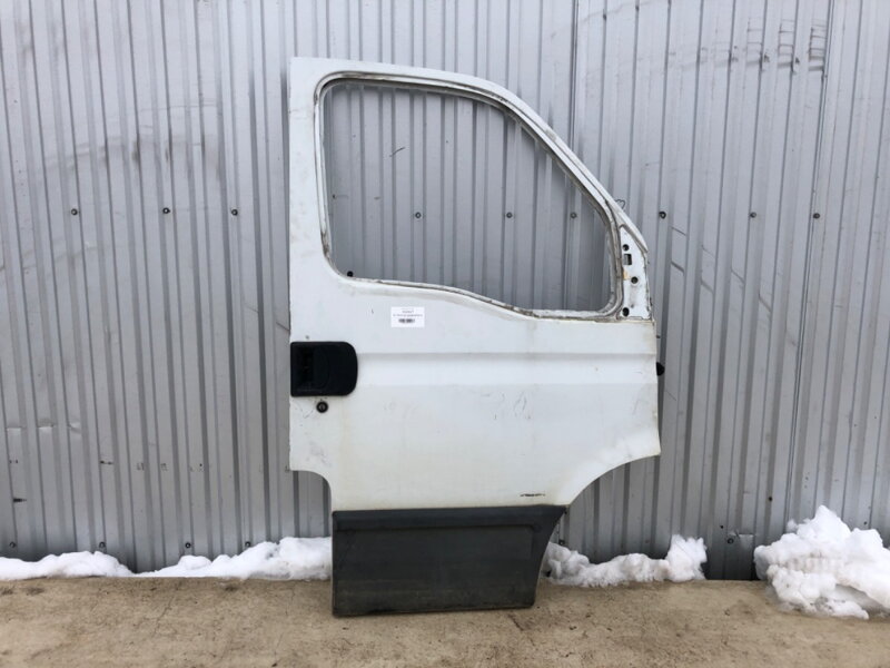 DVERE PREDNÉ PRAVÉ IVECO DAILY IV 2006 - 2012