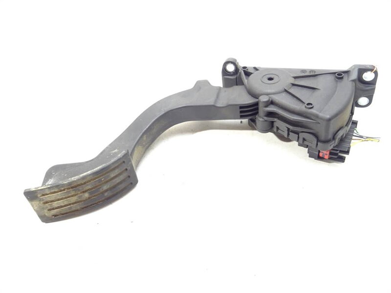 PLYNOVÝ PEDÁL MAZDA 3 (BK) 2003 - 2009 4M51-9F836-AG