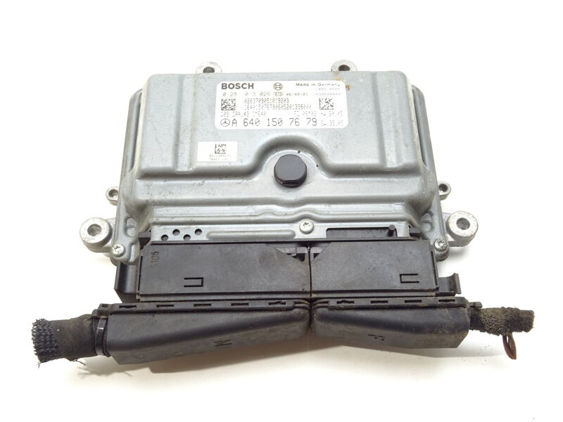RIADIACA JEDNOTKA MOTORA MERCEDES-BENZ CLASS A (W169) 2004 - 2012 A6401507679 RIADIACA JEDNOTKA MOTORA MERCEDES-BENZ CLASS A (W169) 2004 - 2012 A6401507679