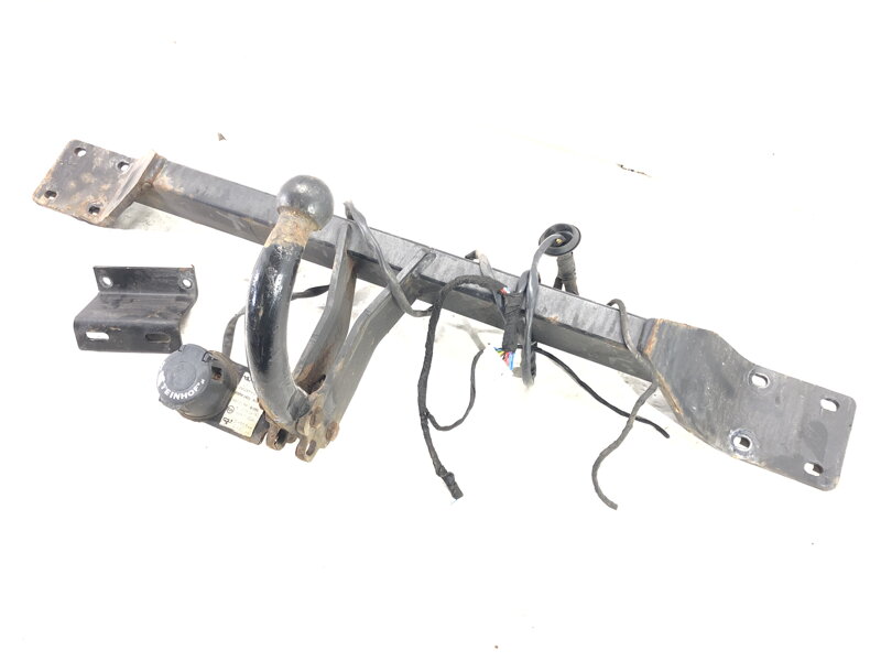 HÁK ŤAŽNÉ BMW 5 (E60) 2001 - 2010
