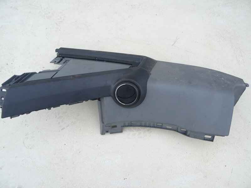 PRÍSTROJOVÁ DOSKA HORNÁ PALUBNEJ DOSKY / KOKPITU RENAULT TRUCKS T 2013 - 2022 82705859 PRÍSTROJOVÁ DOSKA HORNÁ PALUBNEJ DOSKY / KOKPITU RENAULT TRUCKS T 2013 - 2022 82705859