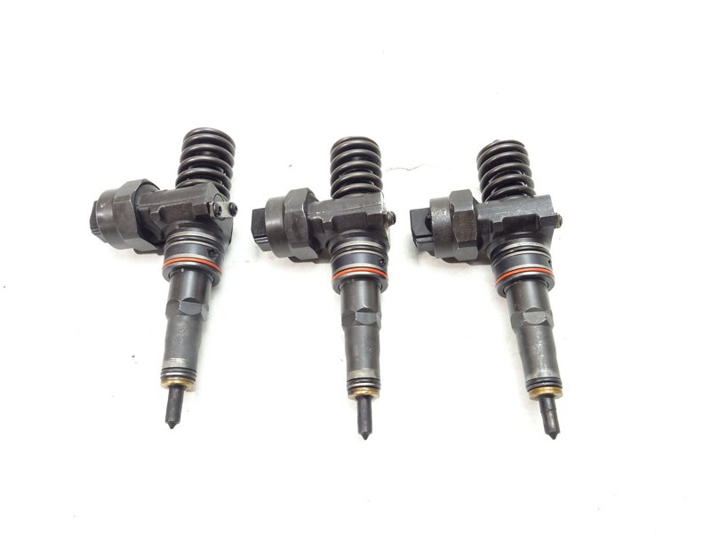 VSTREKOVAČE VW POLO (6N2) 1999 - 2001 0414720007