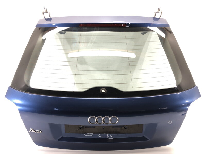 ZADNÁ VEKO BATOŽINOVÉHO PRIESTORU KUFOR AUDI A3 (8P1) 2003 - 2013