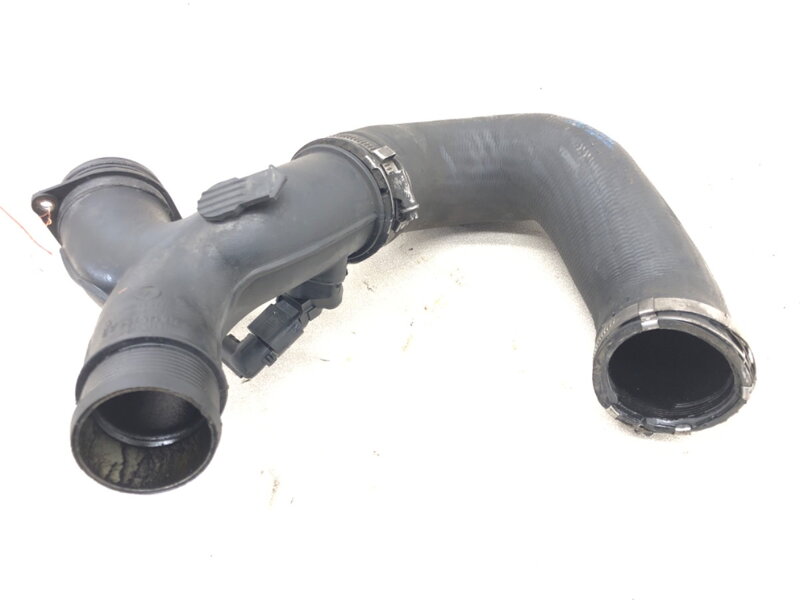 POTRUBIE HADICA INTERCOOLERA VW TOUAREG (7LA, 7L6, 7L7) 2002 - 2013 7L6145795AB POTRUBIE HADICA INTERCOOLERA VW TOUAREG (7LA, 7L6, 7L7) 2002 - 2013 7L6145795AB